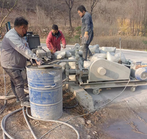 迎江路面下沉注浆